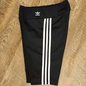 ADIDAS High Waist Biker Shorts Medium